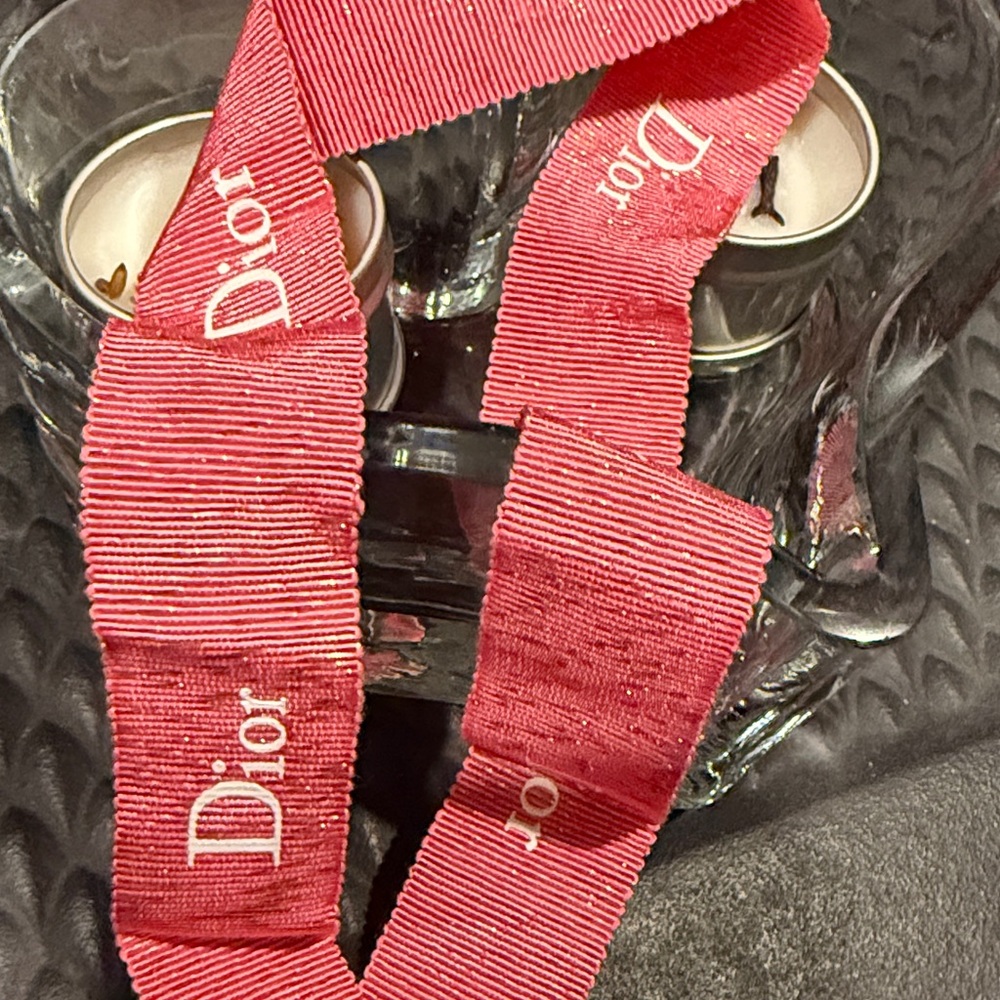 Dior Pink Ribbon - Picture 4 of 5